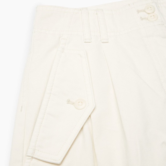 Wilfred Cabot Short - Picture 4 of 10